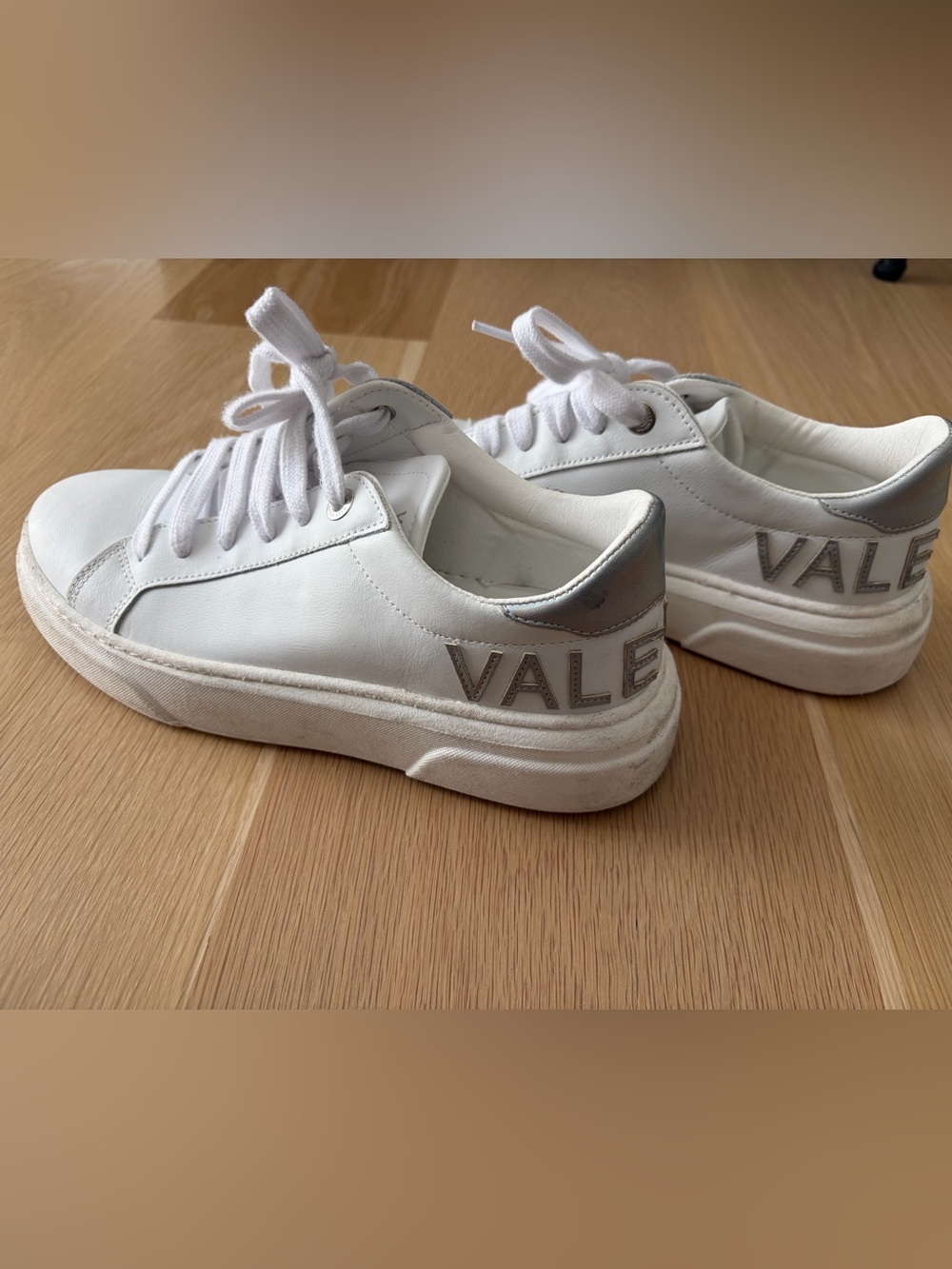 Valentino White Leather Low-Top Sneakers with Silver Heel Logo - Picture 2 of 4